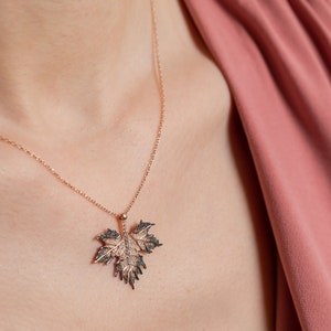 Maple Leaf Necklace - Sterling Silver - Autumn Jewelry - Minimalist and Dainty Necklace -  Maple Leaf Necklace - Fall Season Necklace
