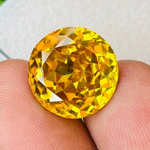 Beautiful!!!!! Yellow Topaz Beautiful High Quality Gemstone Round  Shape Pendant Size Gemstone Size-14x14x8MM carat-20.40 and (extra gift)
