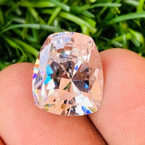 New Arrival  Fancy!!!!  White Sapphire High Quality  Cut Top A++ Sapphire Gemstone Fancy Shape Size14x12x7 carat-14.50 (and extra gift)