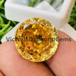 Yellow Topaz!!!! High Quality Beautiful Amazing Gemstone Pendant Size round shape Gemstone Size-17x17x10MM carat-39.80 and extra gift