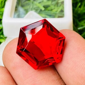 Beautiful!!! Red Sapphire High quality  Excellent Cut Gemstone Fancy  shape  gemstone size-15x15x8MM carat-14.10 and (extra gift)