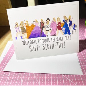 Carte de voeux d'anniversaire TS Eras|Bienvenue dans votre adolescence ! Joyeux anniversaire !|Cadeau pour Swifties|Carte d'anniversaire A2 avec enveloppe blanche