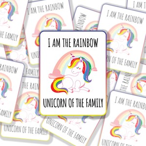 Je suis la licorne arc-en-ciel de la famille|Autocollants en vinyle laminé imperméables pour bouteille d'eau, ordinateur portable, étui de téléphone|Cadeau amusant pour les meilleurs amis