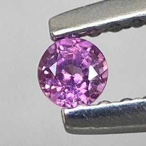 0.10ct Kashmir Sapphire Unheated Natural Pinkish Purple Round 2.7 MM Cut Faceted Gemstone Precious Eye Clean Corundum Sapphire For Ring