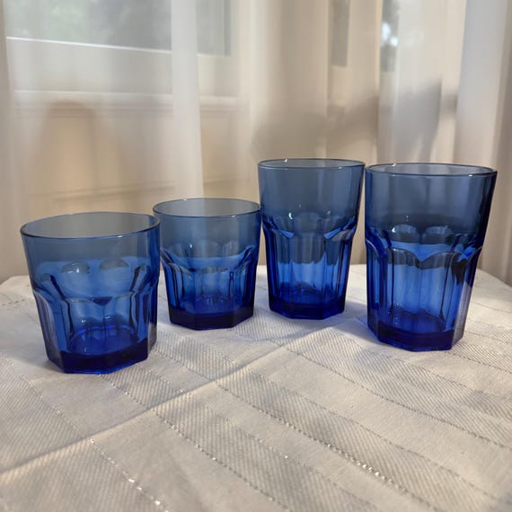 Juego de vasos vintage de vidrio azul – Vajilla retro de