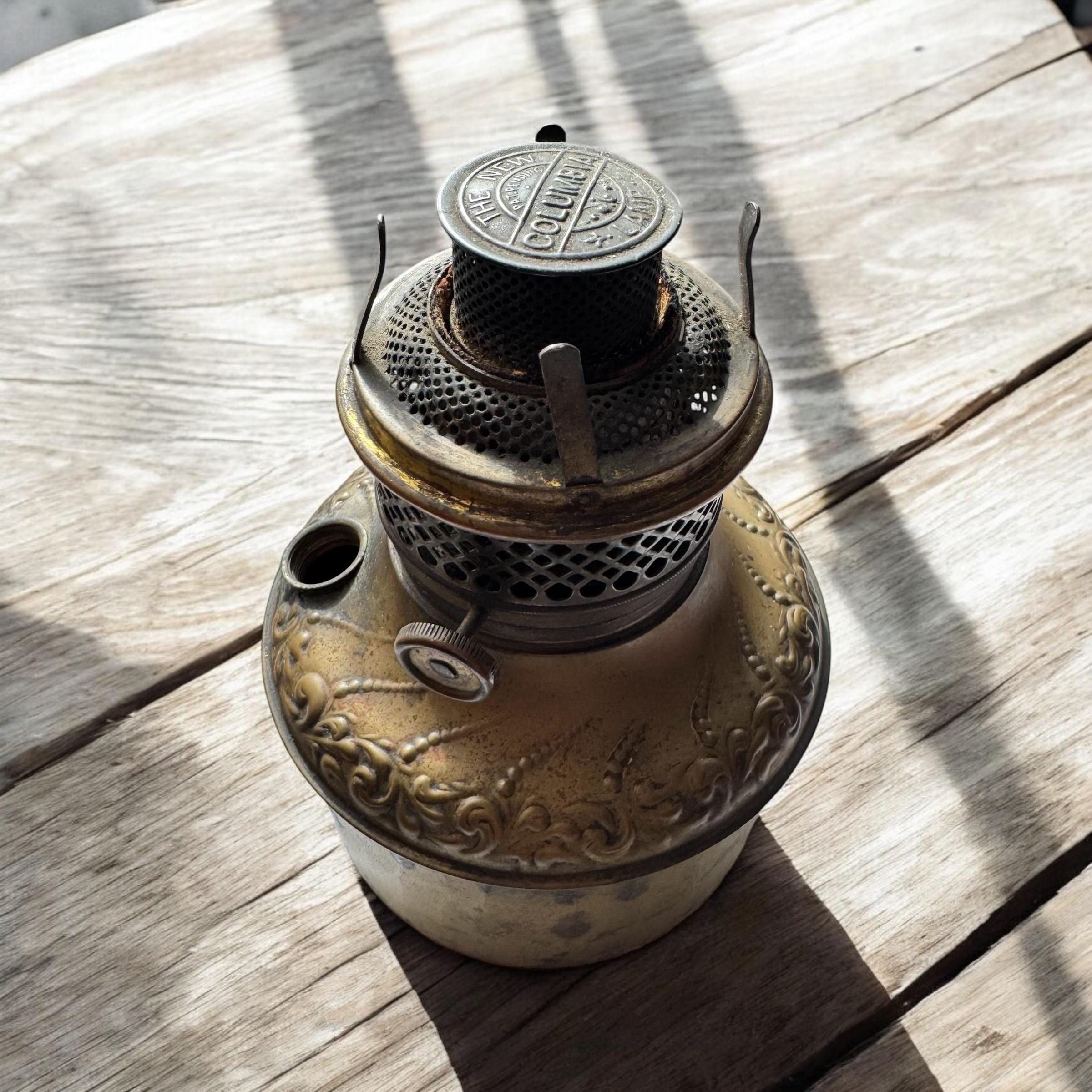 Vintage Oil Lamp - Bradley & Hubbard The New Columbia Lamp - Patent Pending Antique Brass Kerosene Oil Lamp - Hurricane Table Lamp - As is