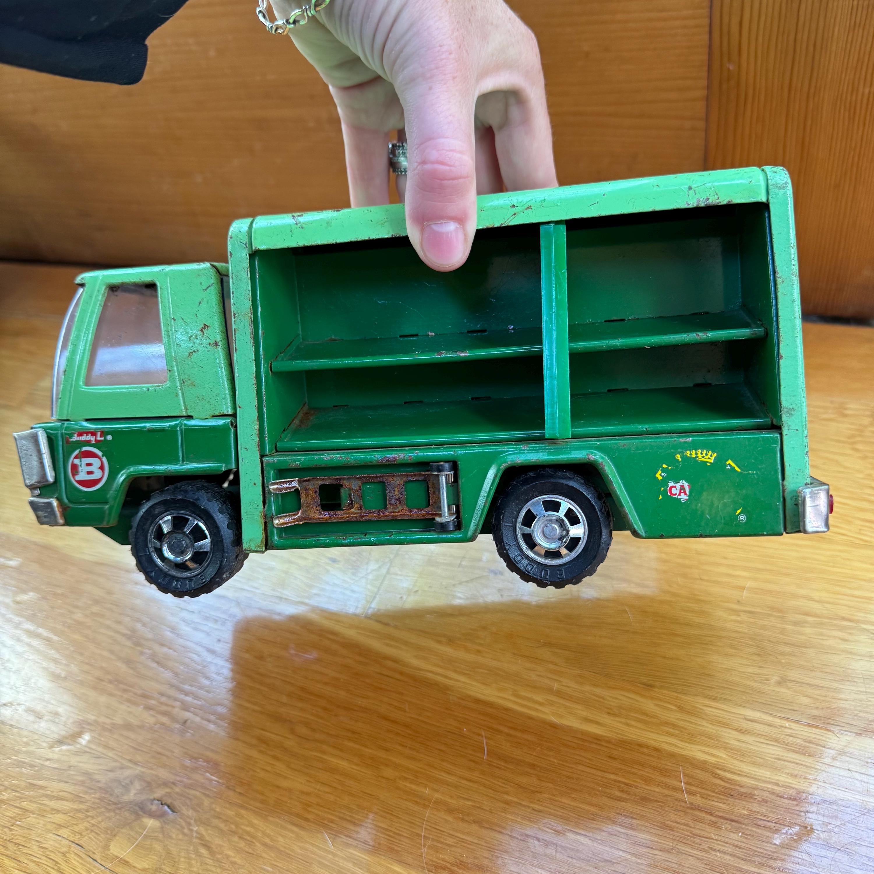 Vintage Buddy L Canada Dry Delivery Truck – 1960s Green Tin Litho