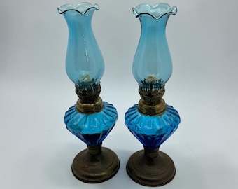 Vintage blauwglazen olielamp - orkaanlampen met metalen voet - mini-kerosinelantaarn - woondecoratie cottage boerderij - kleurrijk huiscadeau