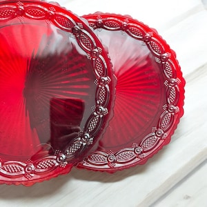 Vintage Avon Ruby Red Round Dinner Plates – Set of 2 Cranberry Glass Serving Plates – Kitchenware Dining Table Housewarming Gift for Her