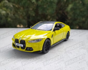 BMW M4 modèle 1:32 - Diesel essence - modèles réduits de voitures - alliages miniatures - objet de collection - véhicule électrique - cadeau enfant - cadeau d'anniversaire - cadeau garçon