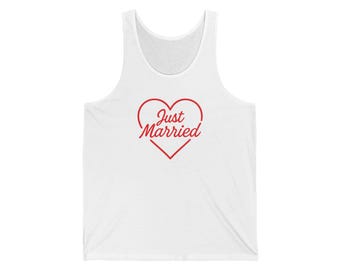 Tanktop met de tekst "Just Married" en hartjesmotief | Bruidskleding voor bruiloft, huwelijksreis en huwelijksreis