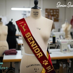 Senior Sash 2025 - Personalized Senior Sash - Senior Grad Sash - Graduate 2025 Sash - Graduation Prop - Graduation Gift - Senior Gifts