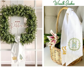 Christmas Wreath Sash, Boxwood Wreath Sash, Embroidered Sash, Door Hanger, Custom Wreath Sash, Housewarming Gift, Home Decor, Xmas Gifts