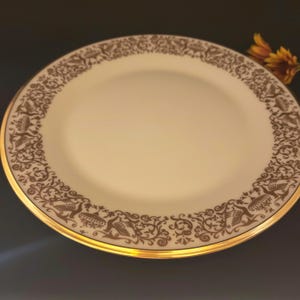 Assiette plate Lenox Toscane à finitions dorées