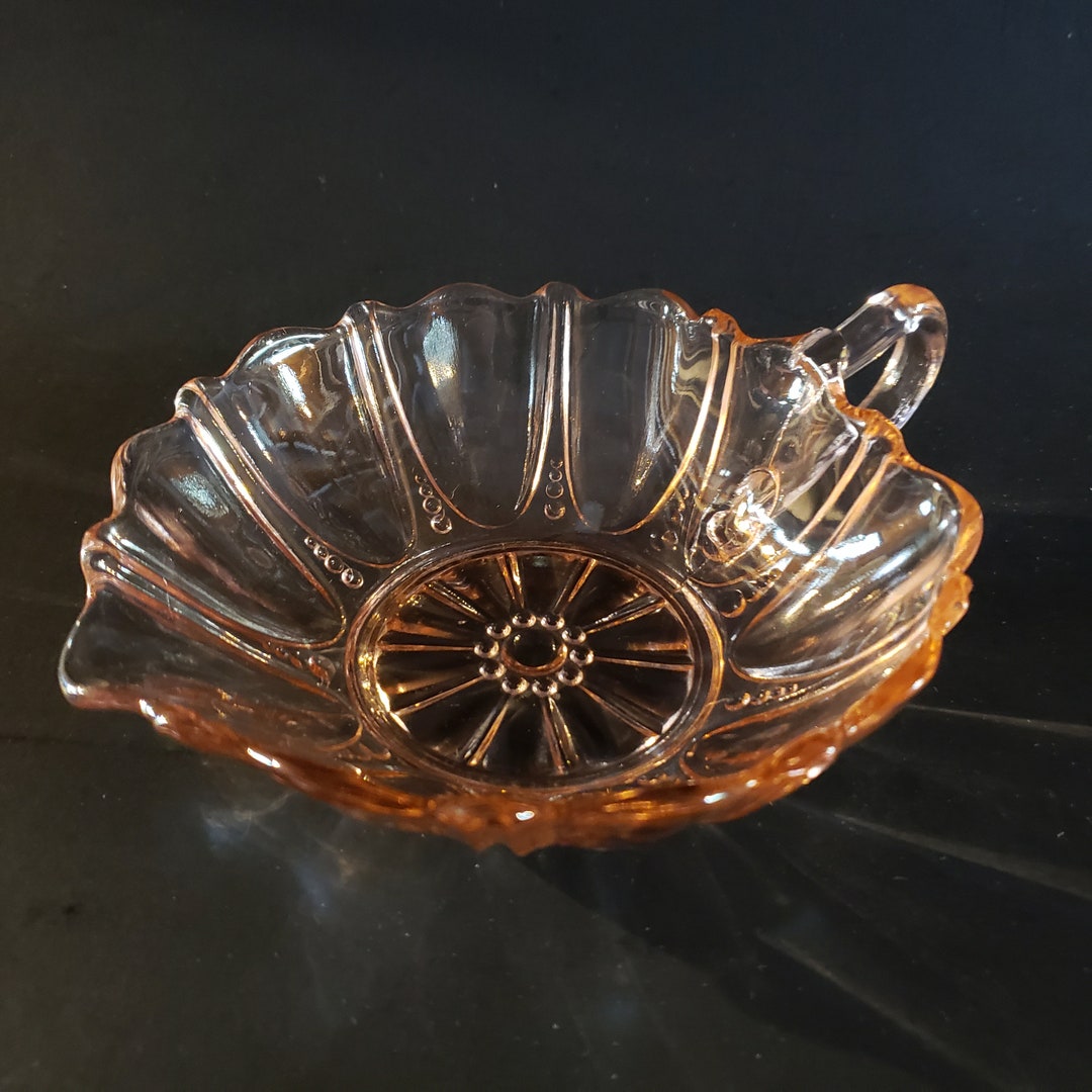 Oyster and Pearl Pink Depression Glass Heart Shaped 5 Bowl 1handled by
