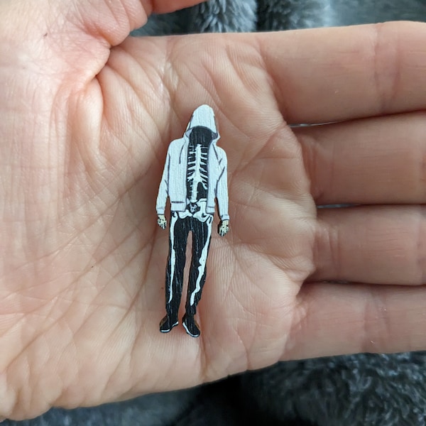 Donnie Darko Movie pin | FSC wood pin badge