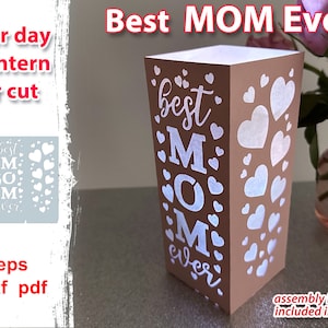 Idées cadeaux bricolage pour la fête des mères | Meilleur design svg MOM Ever avec des coeurs | Centres de table pour bougie led pour la fête des mères | Lanterne découpée en papier pour maman Svg