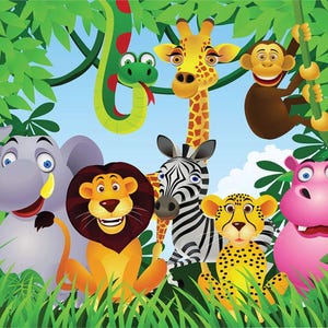 Puede incluir: Ilustración colorida de animales de la jungla, incluyendo una jirafa, cebra, león, elefante, guepardo, mono, serpiente e hipopótamo. Los animales están rodeados de follaje verde y un cielo azul.