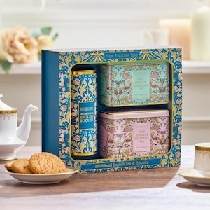 Traditional Tea and Biscuits Gift Set with 80 English Breakfast Teabags & Cornish Biscuits