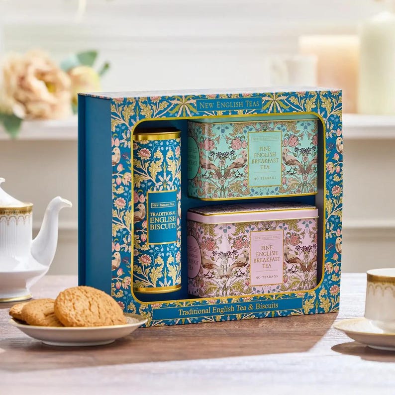 Traditional Tea and Biscuits Gift Set © mOrganicsbty | etsy.com