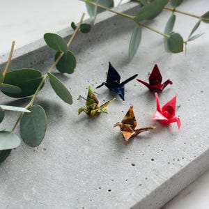 Origami-Kranich Ohrstecker – Kunstvoll gefaltet und symbolisch