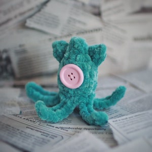 Pocket Movie Cat Squid Crochet PDF PATTERN | Amigurumi | Halloween Crochet | Movie Crochet | Pocket Crochet | Amigurumi Squid