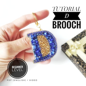 Tutorial de broche con la letra D, tutorial de letras con cuentas, regalo de letra bordada, llavero con inicial, instrucciones paso a paso para hacer bordado con cuentas