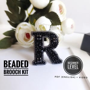 Kit de abalorios para broche con la letra R, joyería con alfiler con la letra R, kit de bordado con cuentas, kit de abalorios para adultos, patrón de bordado con cuentas, regalo personalizado para un amigo.