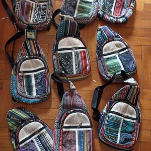 Sac Bandoulière en Chanvre - Sac Croisé Écologique et Fait Main - Pour Hommes et Femmes - Fabriqué au Népal