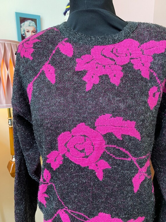 Grey and pink sparkly rose 1980s jumper size S/M … - image 3