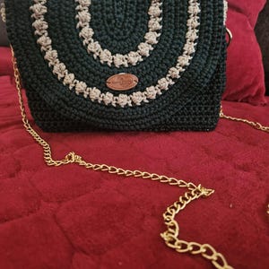 Kleine Häkeltasche