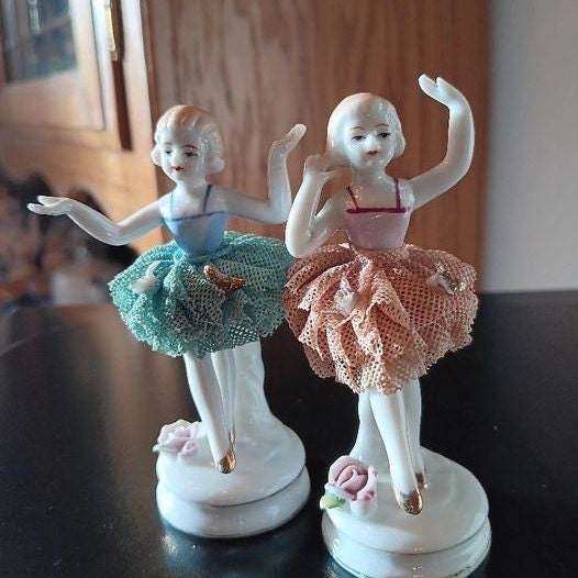 【中古】 Classical Collections： Ballet ClassicalCollections：Ballet Vintage Exquisite 'ballet Dancers' Victorian Statuette Bone