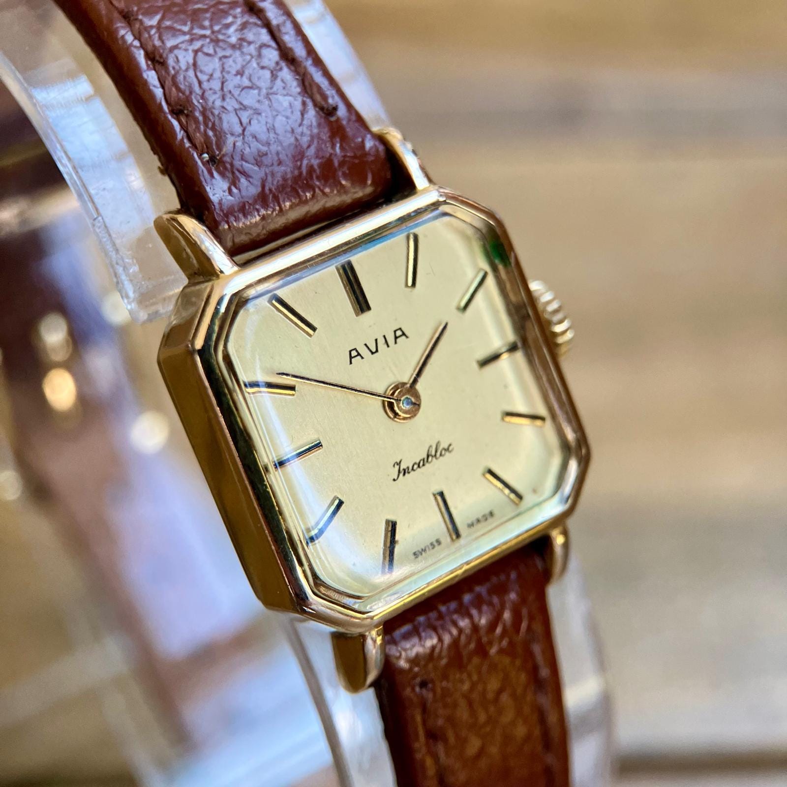 avia quartz watch avia ladies watches
