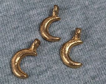 Brass pendant small moon #66 crescent moon charm 17 mm*9 mm made of brass in gold for DIY jewelry making from India