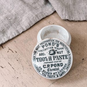 Pond's Areca Nut Zahnpasta Dose | Antiker englischer Werbetopf mit Deckel | Viktorianische Epoche England Ironstone Glas | Europäisches Bauernhaus