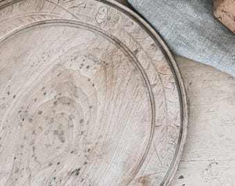 English Bread Board | Antique English Hand Carved Round Bread Board | English Farmhouse, Cottage, Traditional Decor | Primitive Kitchen