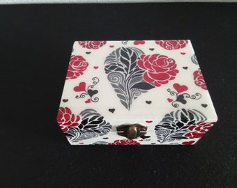 Schatulle, Schmuckschatulle, Organizer-Box, handbemalt, Herz, Herzen, rosa, Blume, Geschenk, Souvenir.