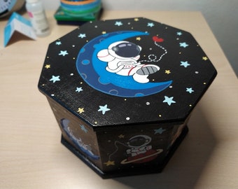 kleine Box, Schmuckschatulle, Organizer-Box, handbemalt, Kätzchen, Geschenk, Souvenir, .Astronaut