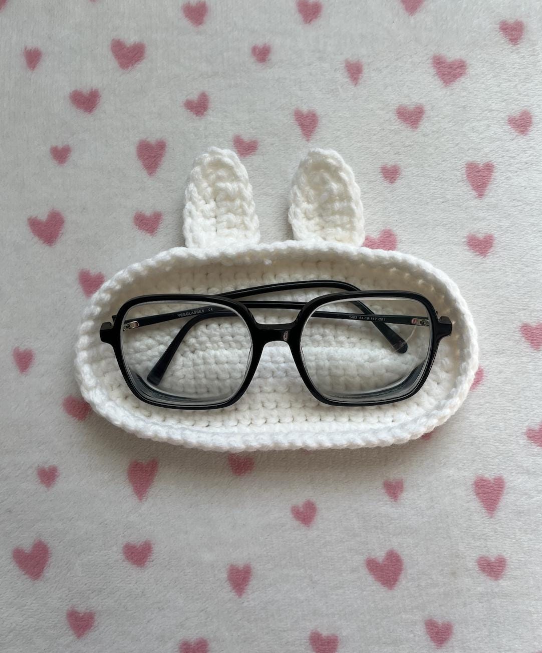 Beginner Miffy/Bunny Glasses Tray Crochet Pattern