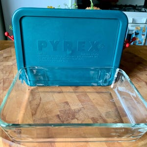 Unused Vintage #7210-PC PYREX CORNING 3Cup/750ml Rectangular Glass Casserole/Baking/Storage Container w/Teal Lid; Discont’d 1980s Pyrex