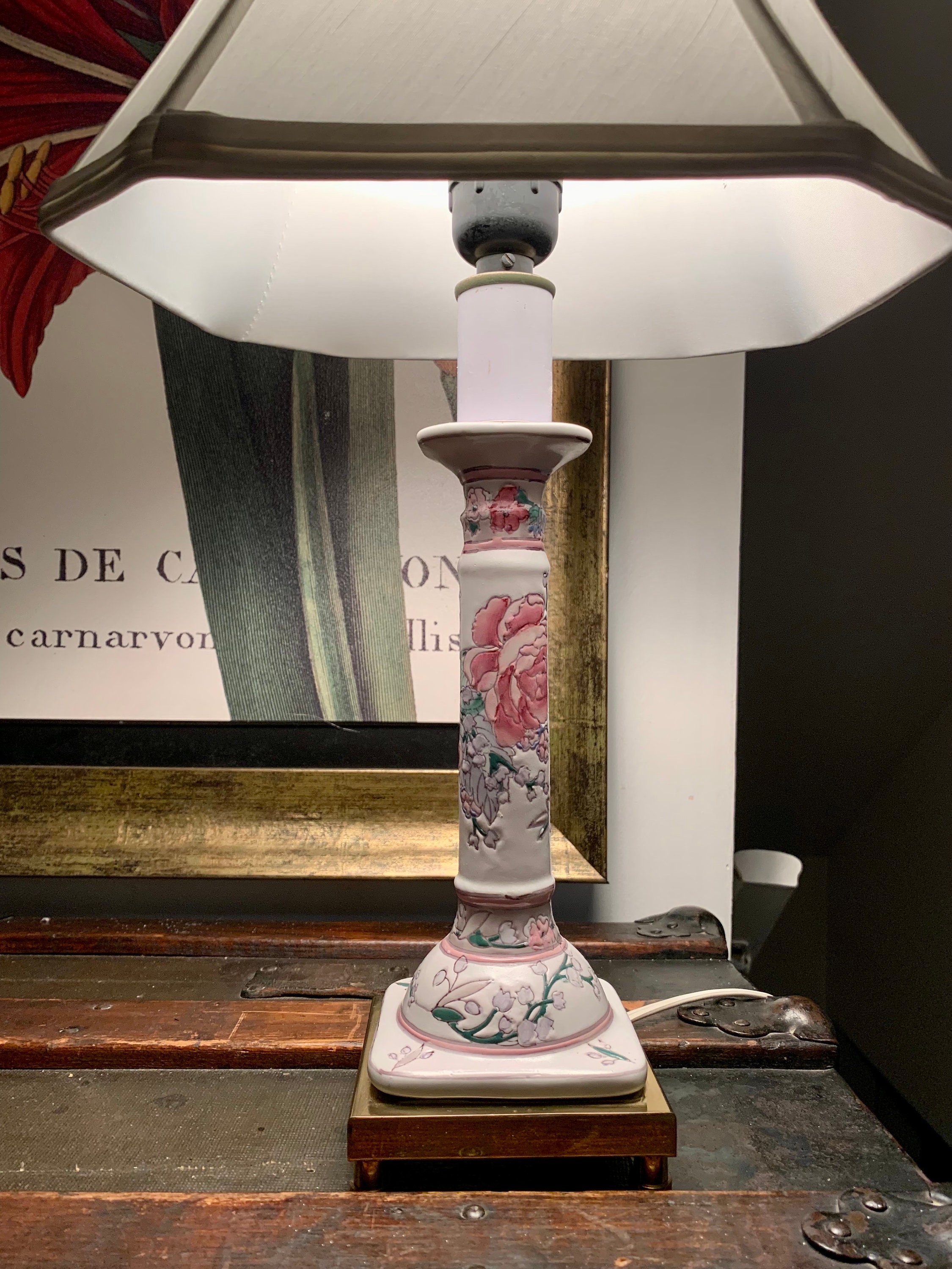 Vintage 14”ceramic Chinoiserie LEVITON Electric Table