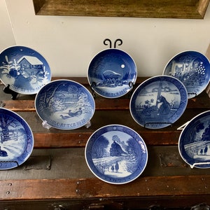 Vintage 7 1/4” Porcelain Xmas Plates Made in Denmark by ROYAL COPENHAGEN c. 1970s; Vintage Christmas Decor|Danish Motifs|Decorative Plates