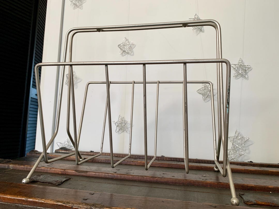 MCM 13 3/4”x 15” Sputnik Style Metal Magazine/album/book Rack W/balled ...