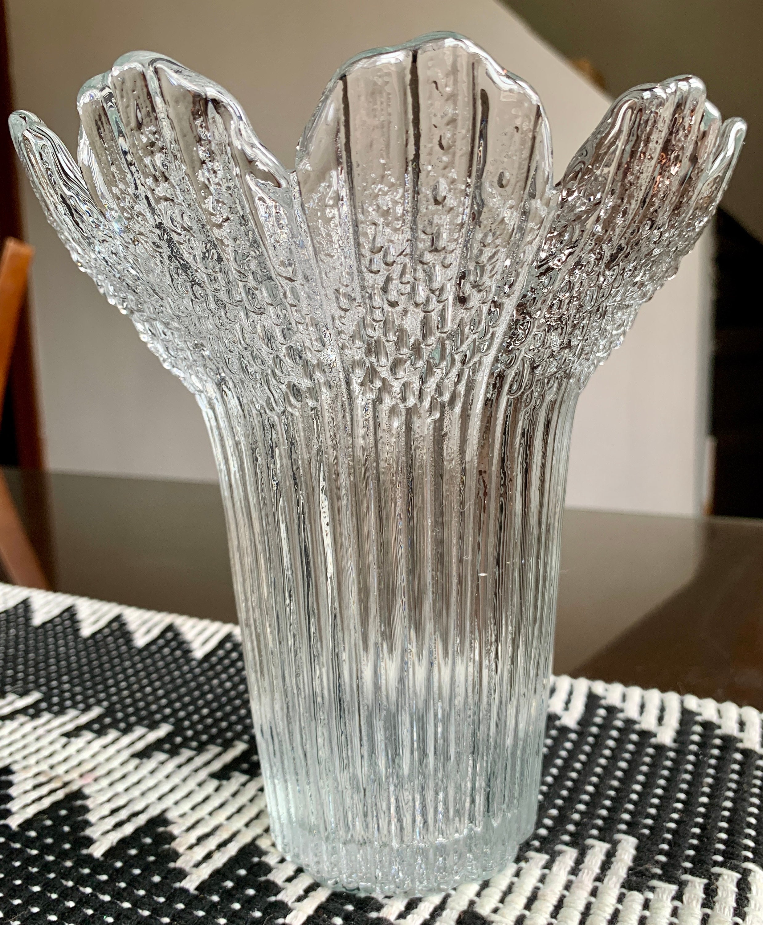 Lasisepat Lasisepatラシセパットクロッカス　フィンランド Mid-century 7 1/4”x 7” LASISEPAT MANTSALA of Finland Textured Art