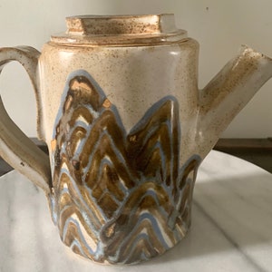 Vintage 27 fl oz Handmade Pottery Tea/Coffee Pot; Signed Earth Toned Stoneware; Handthrown & Fired Plant Watering “Can”; Retro Pottery