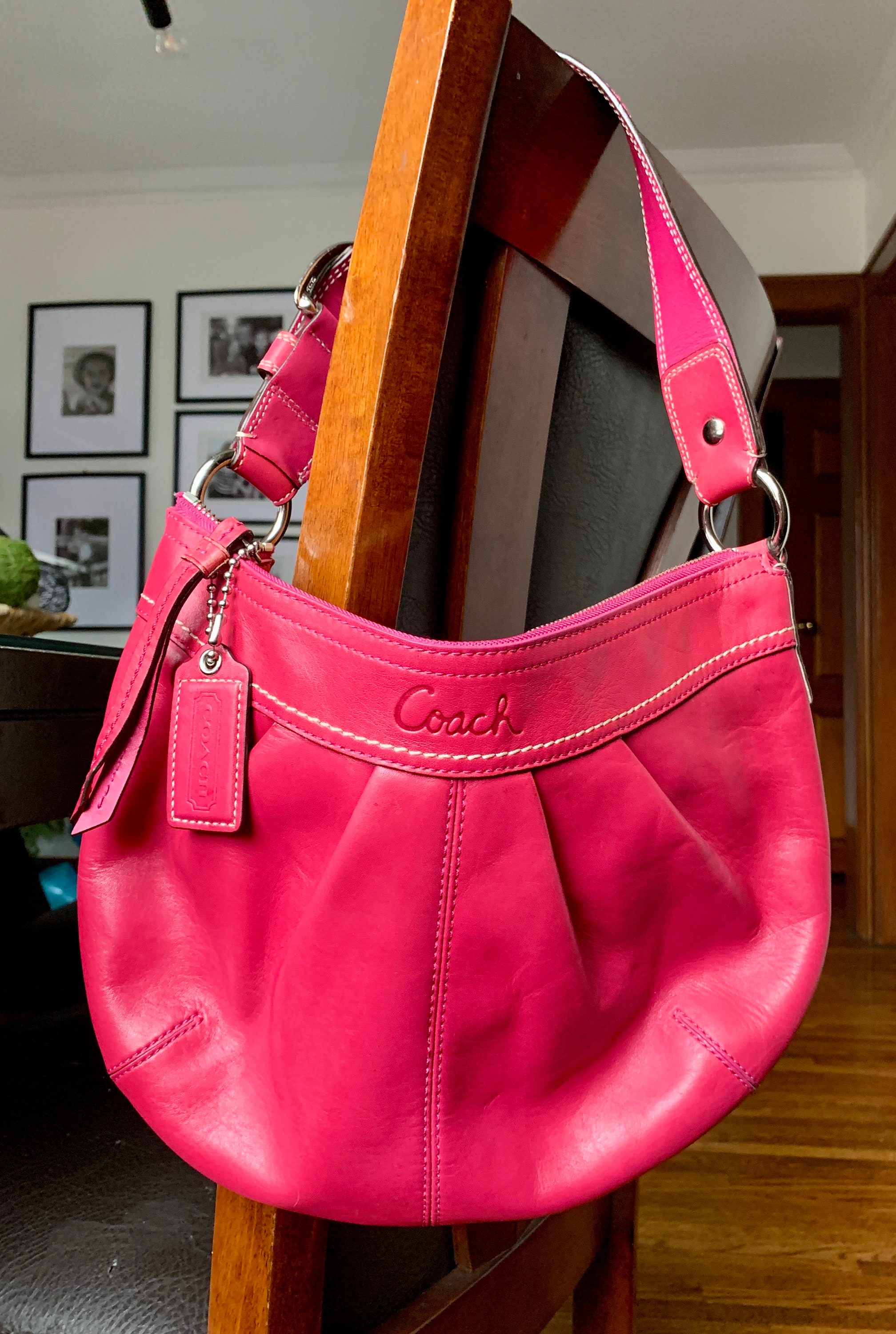 バッグ Coach Mini Hobo Shoulder Bag Pink Rare Coach Mini Hobo Shoulder Bag Pink Rare Rare Hot Pink Coach