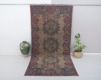 Handknotted Wool Anatolian Rug 5x10: Vintage Turkish Oushak