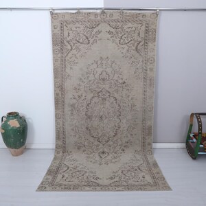 5x9 Vintage Turkish Oushak Rug: Bohemian Anatolian Living Room Decor