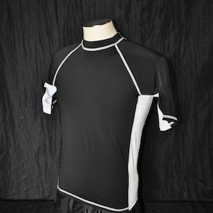 Rashguard - Child&#39;s - S-M-L-XL - 50SPF Sun Protection -Short Sleeve -