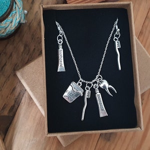 Dentist Halskette & Ohrring Set | Mundhygienikerin Kieferorthopädie Zahntechniker Zahn Doktor Chirurg | Spaß Geschenk für Sie | Tooth Fairy Geschenk